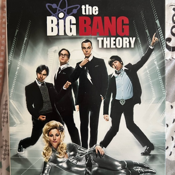 Big Bang Theory DVD Bundle - Picture 9 of 13